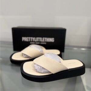 Prettylittle Thing Dornea Cream Platform Sandals NEW (sz 6)